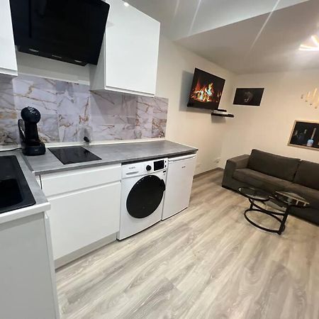 Maison Appartement Triplex Avec Jacuzzi Et Sauna Saint-Etienne  Bagian luar foto
